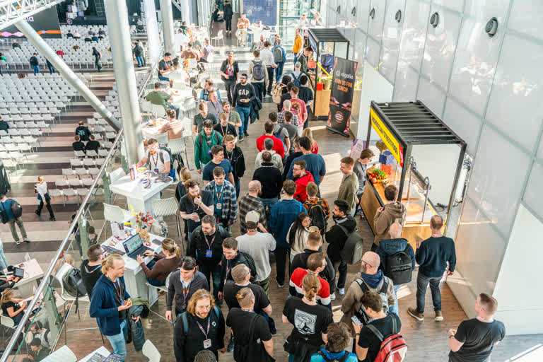 Laracon EU community memory 45