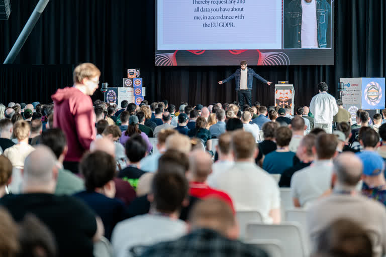 Laracon EU community memory 85