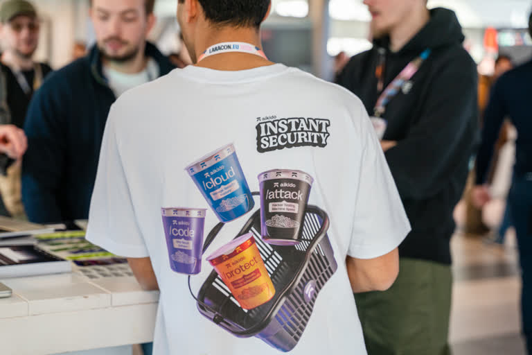 Laracon EU community memory 198